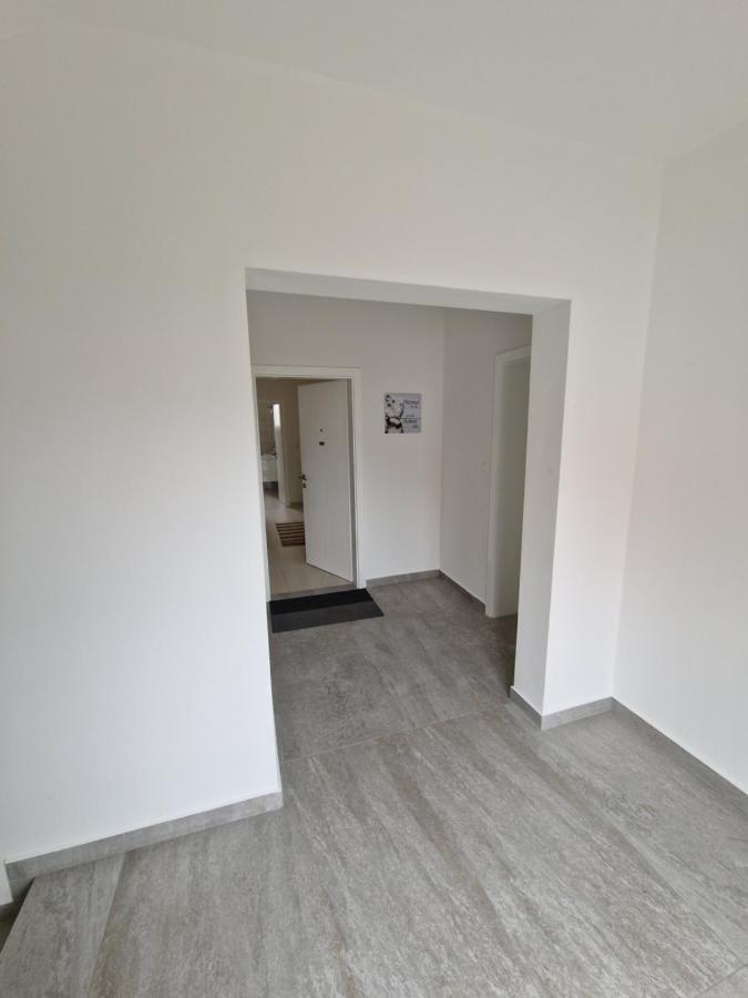 Emmi Nemira Omis Apartman Kültér fotó