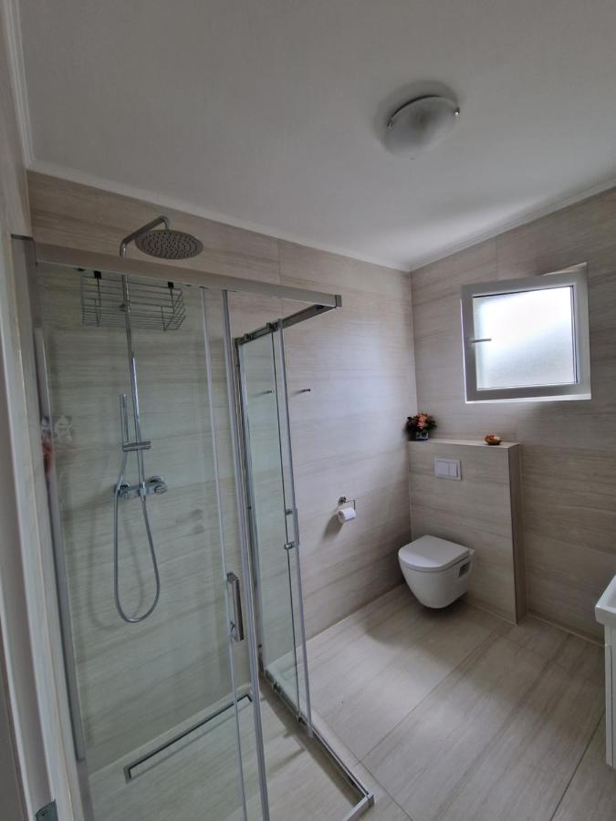 Emmi Nemira Omis Apartman Kültér fotó