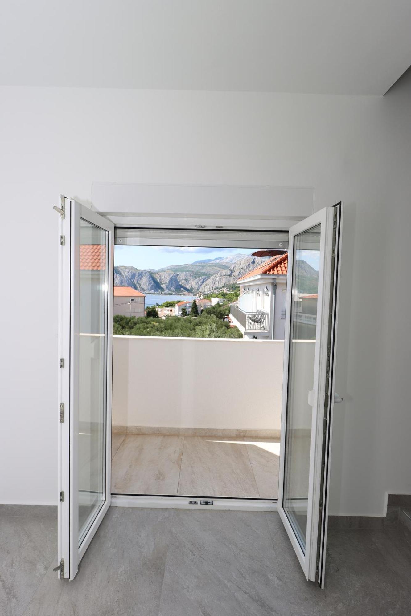 Emmi Nemira Omis Apartman Kültér fotó